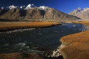 LADAKH Bounded by two of the world’s mightiest mountain ranges, the Great Himalaya and the Karakoram